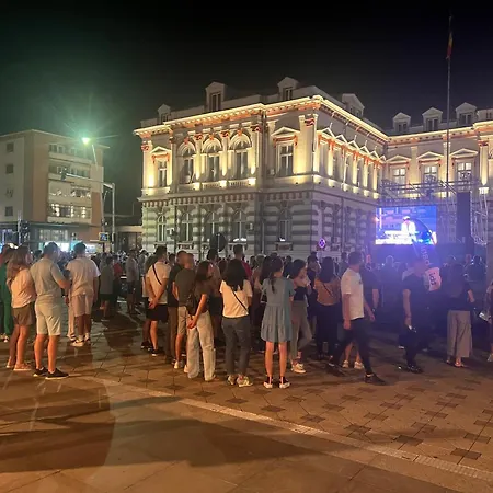 Central Trei Camere Bacău Exterior photo